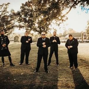 Meet your Posher, Travis